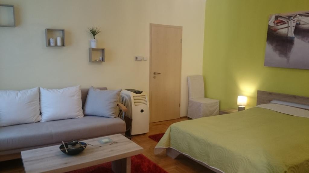 Appartement Délibáb *